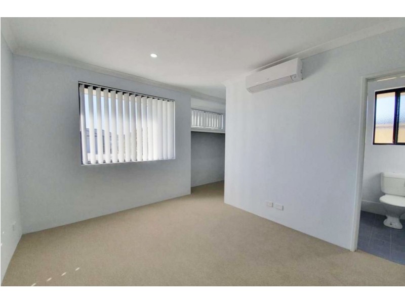 204 Foreshore Drive, Singleton WA 6175