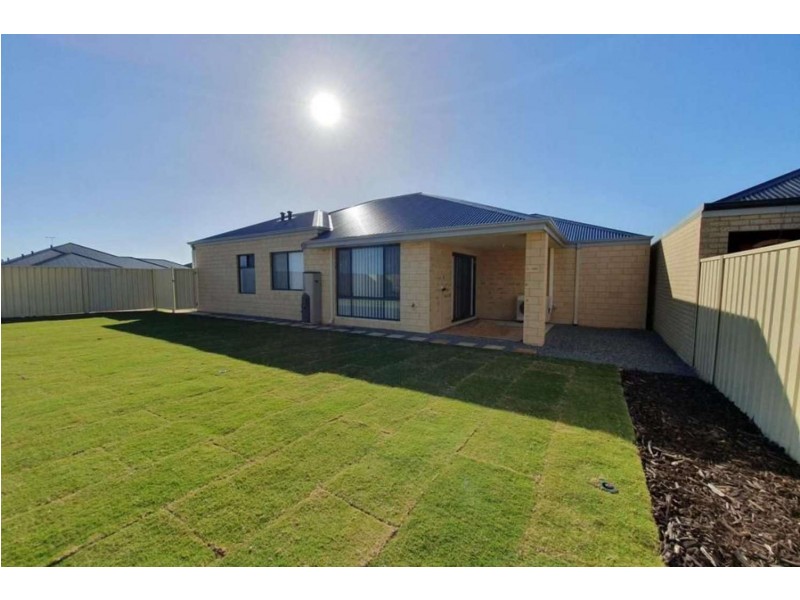 204 Foreshore Drive, Singleton WA 6175
