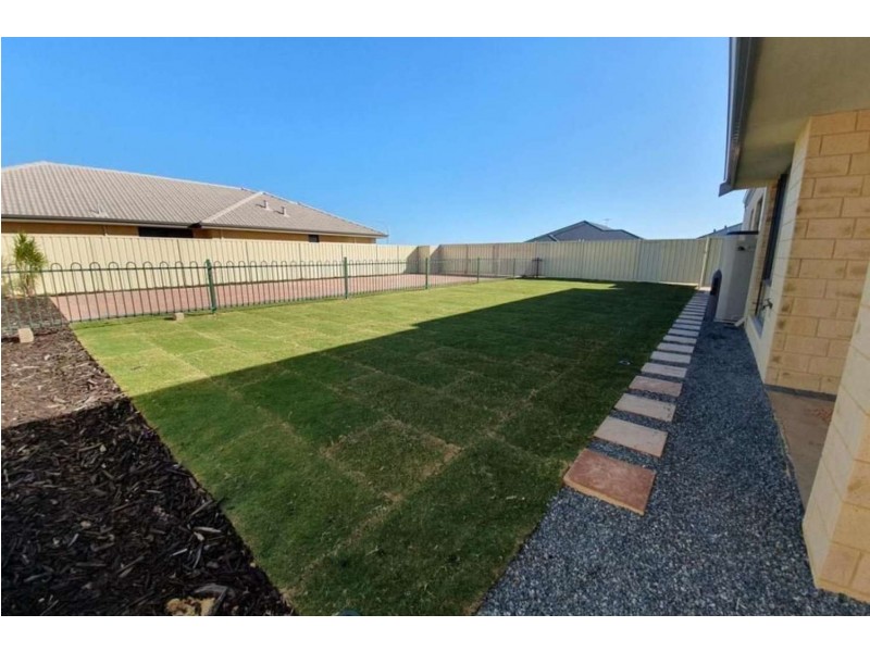 204 Foreshore Drive, Singleton WA 6175