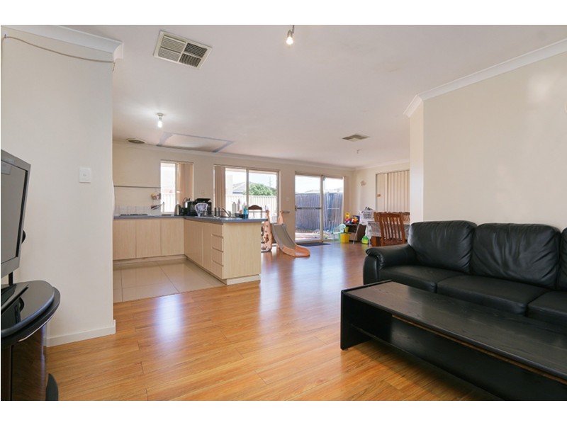 37B Prince Street, Queens Park WA 6107