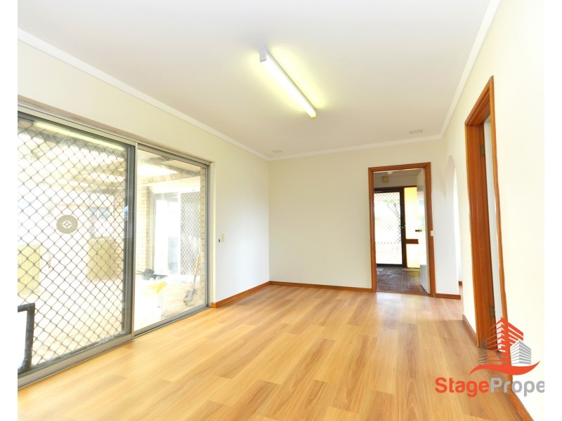 102 Hamilton Road, Spearwood WA 6163