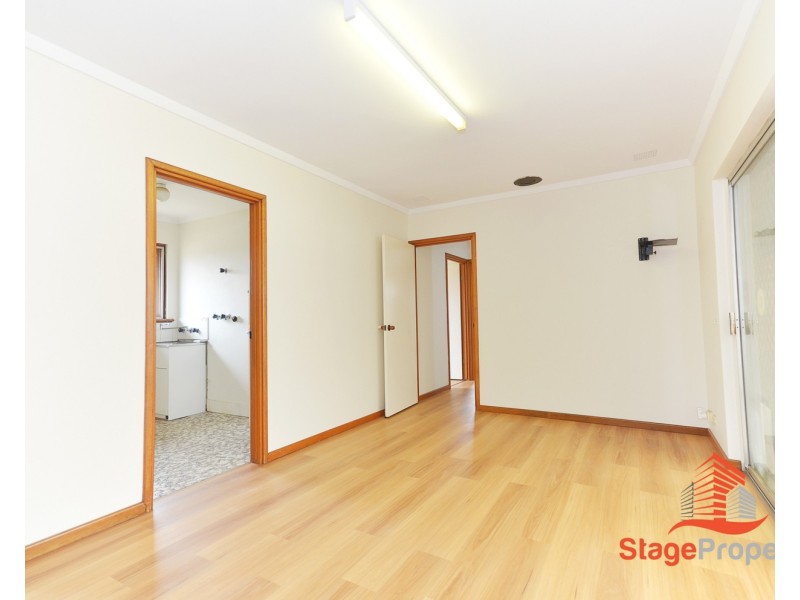 102 Hamilton Road, Spearwood WA 6163