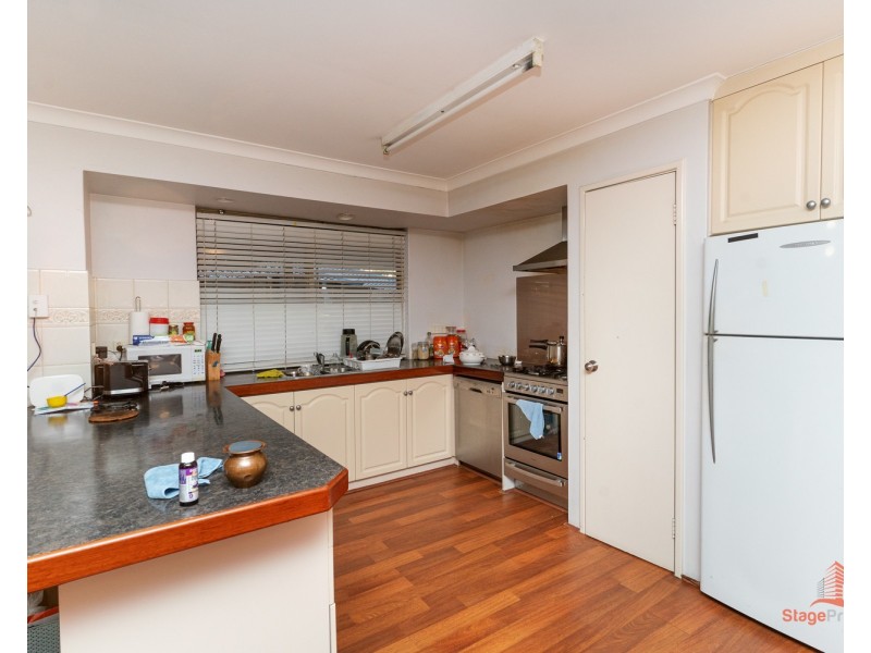 10 McKeon Street, Redcliffe WA 6104