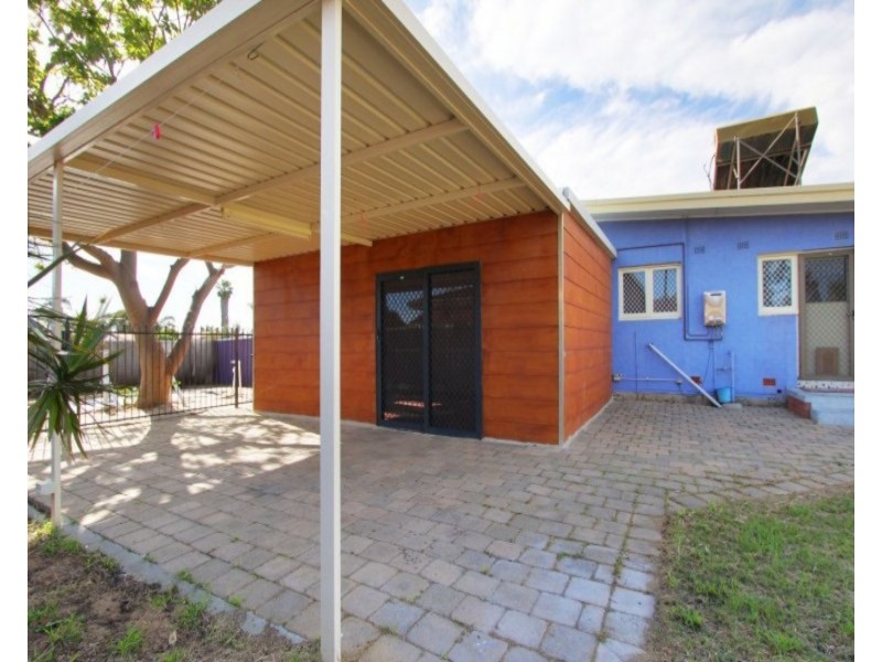 22 Bendix Way, Girrawheen WA 6064