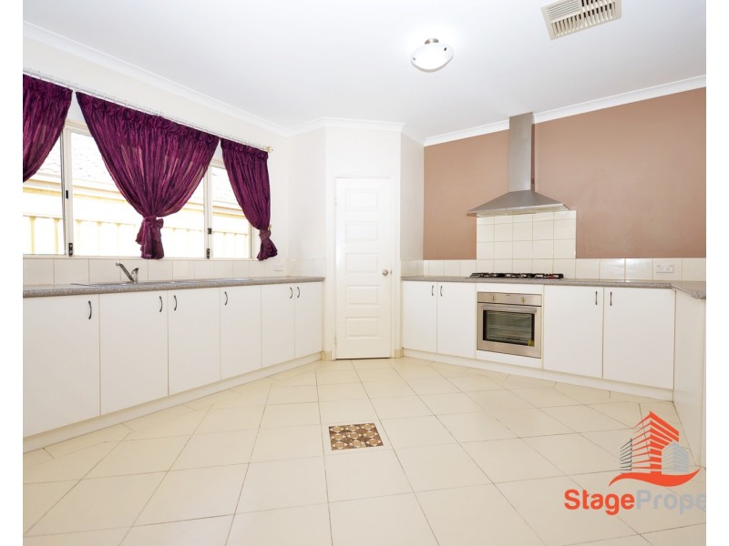 16 Hoop Place, Canning Vale WA 6155
