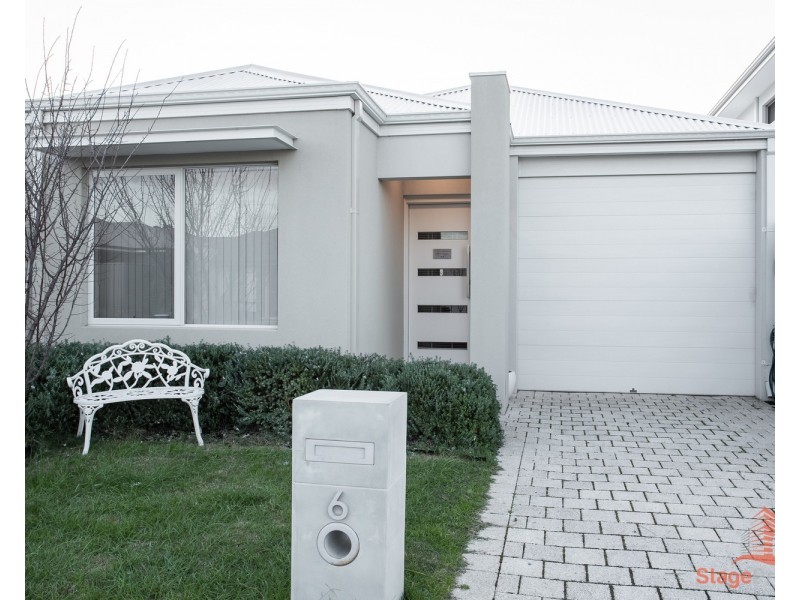 6 Silvergum Way, Piara Waters WA 6112
