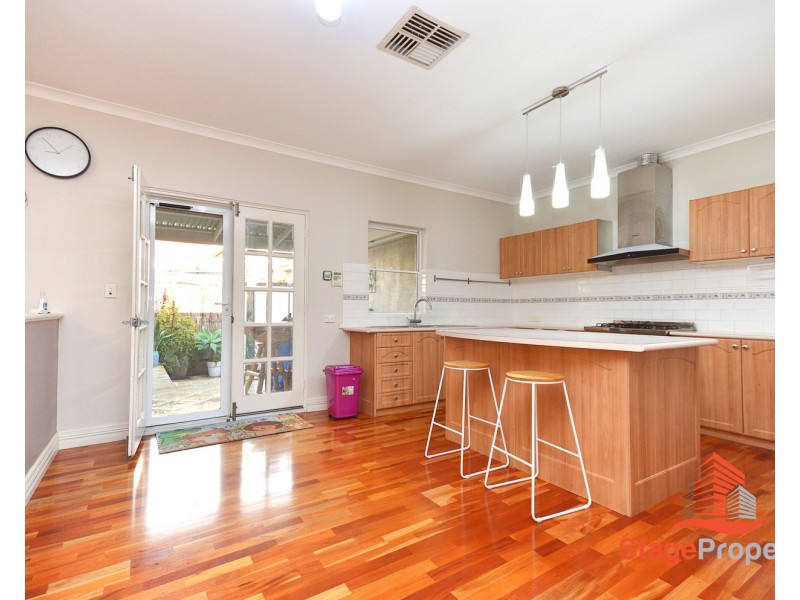 15 Inveraray Close, Canning Vale WA 6155