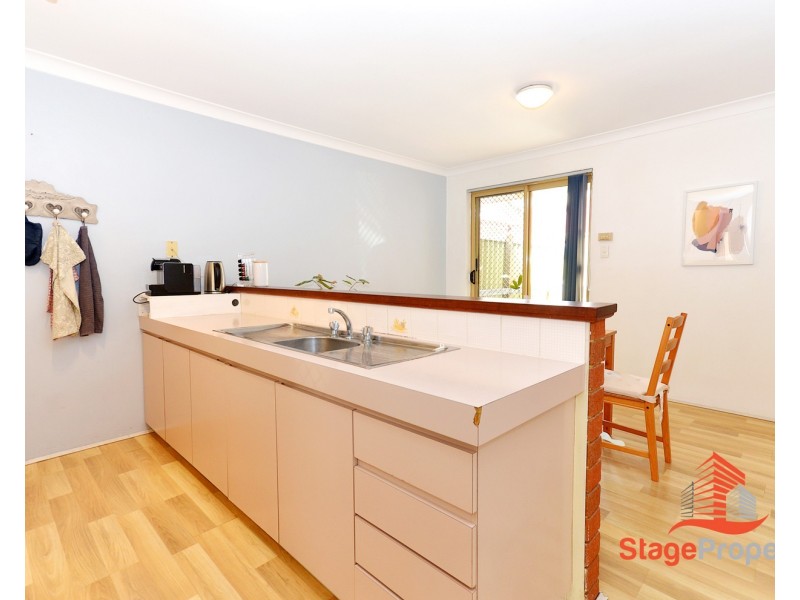 9/9 Dewey Street, Shelley WA 6148