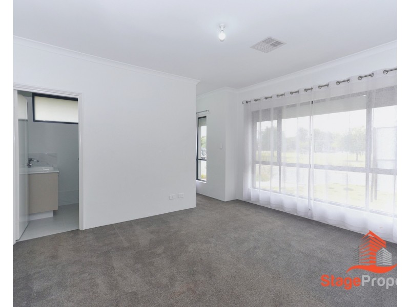 8 Astartea Parkway, Piara Waters WA 6112