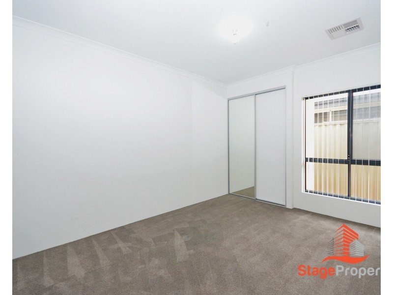 8 Astartea Parkway, Piara Waters WA 6112