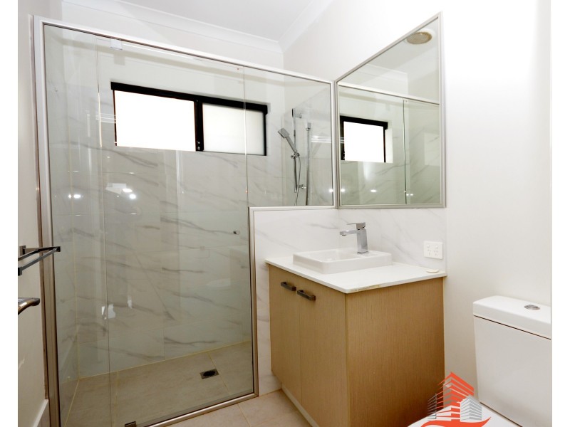 8 Astartea Parkway, Piara Waters WA 6112