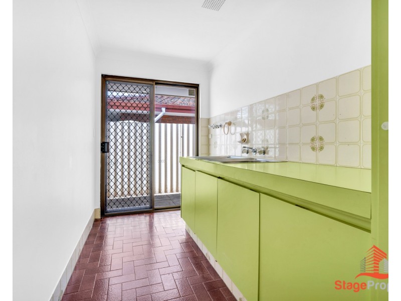 18 Hyland Way, Wilson WA 6107