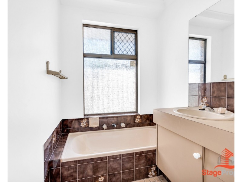 18 Hyland Way, Wilson WA 6107