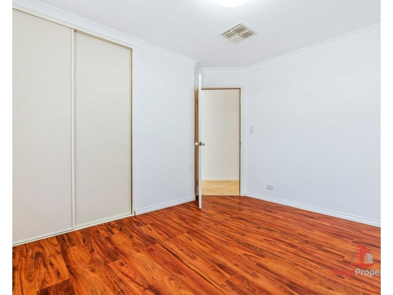 14 Gentle Circle, South Guildford WA 6055
