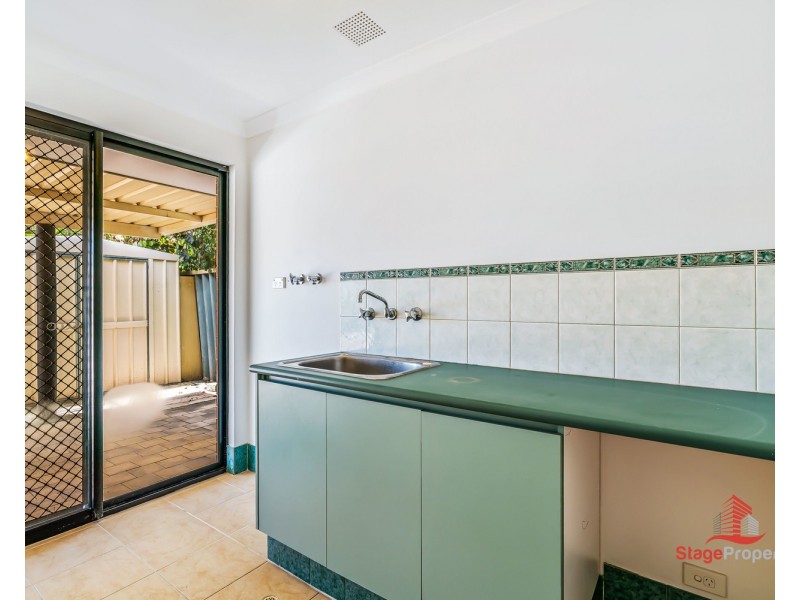 14 Gentle Circle, South Guildford WA 6055