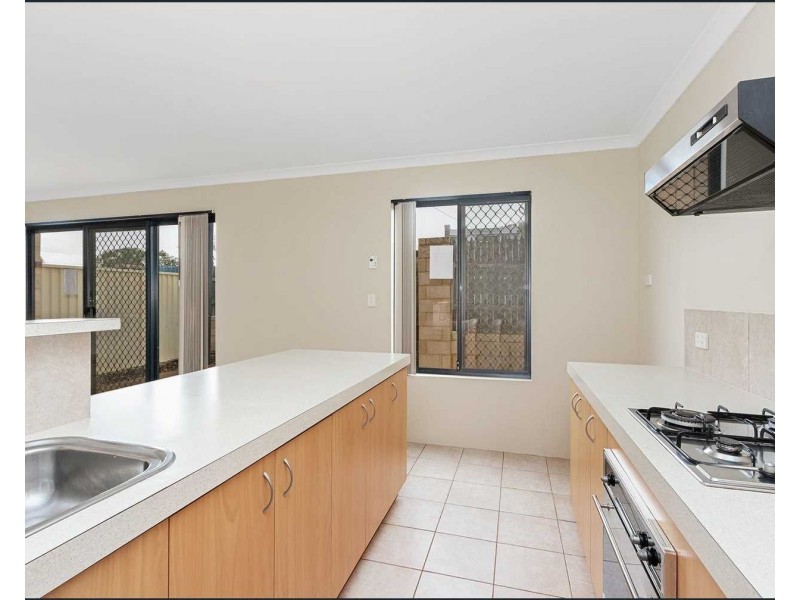 11C Harriet Place, Cloverdale WA 6105