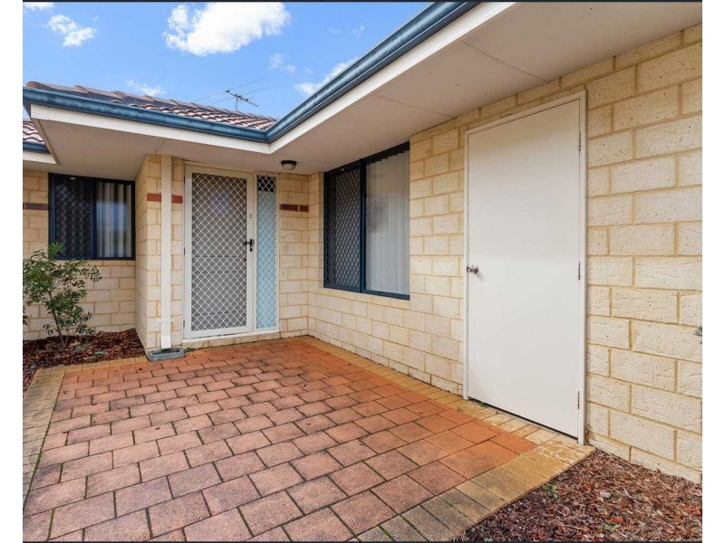 11C Harriet Place, Cloverdale WA 6105