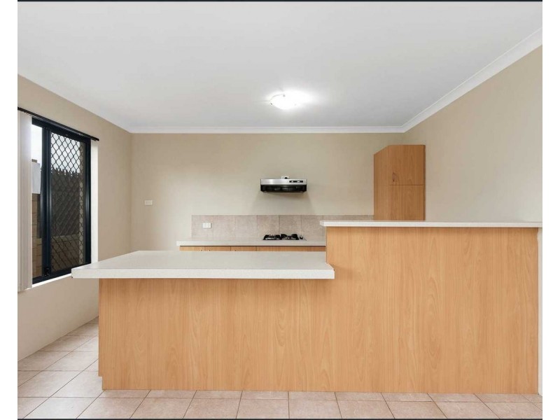 11C Harriet Place, Cloverdale WA 6105