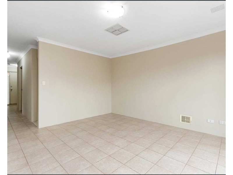 11C Harriet Place, Cloverdale WA 6105