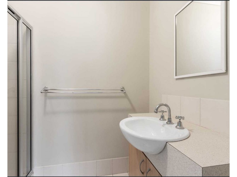 11C Harriet Place, Cloverdale WA 6105