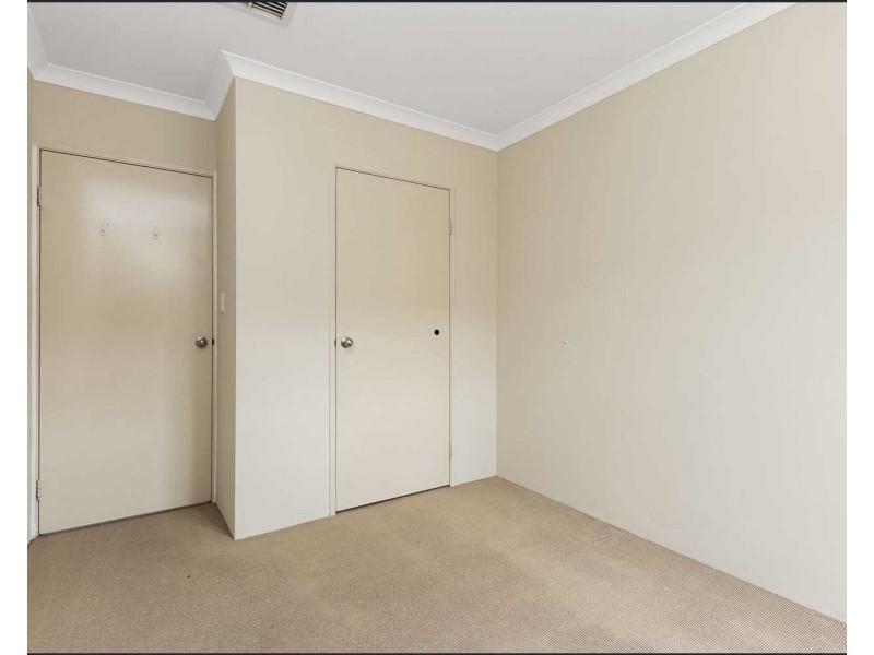 11C Harriet Place, Cloverdale WA 6105