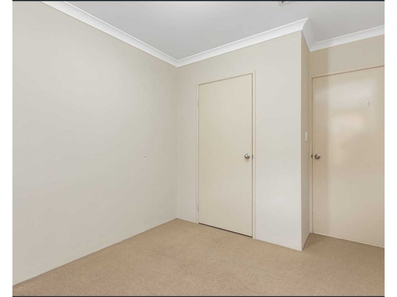 11C Harriet Place, Cloverdale WA 6105