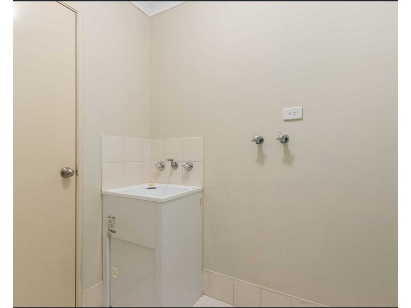 11C Harriet Place, Cloverdale WA 6105