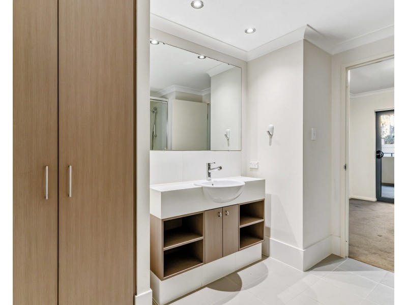 13/18 Wellington Street, East Perth WA 6004