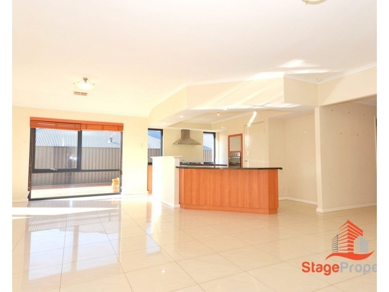 8 Gleeson Entrance, Aveley WA 6069