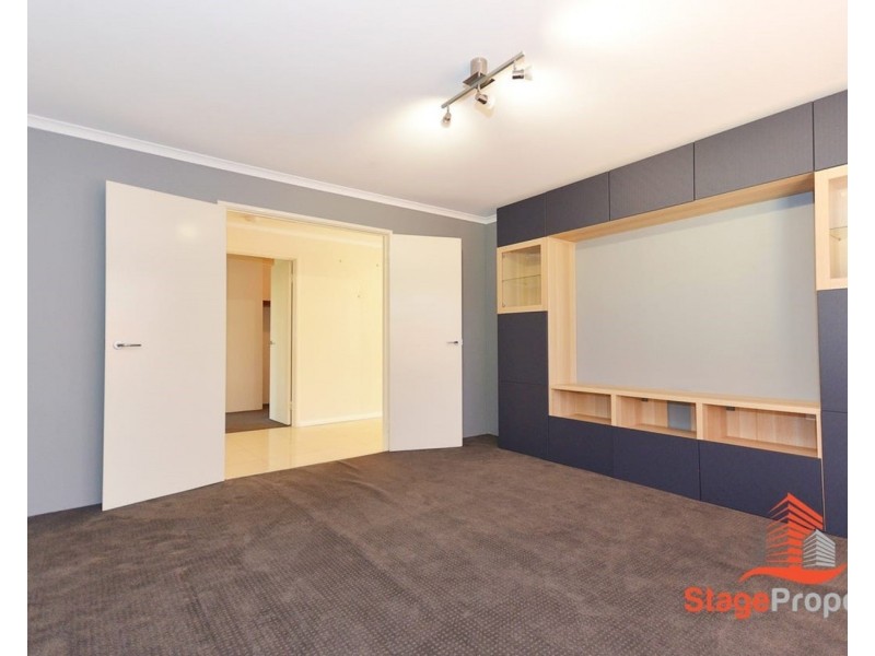 8 Gleeson Entrance, Aveley WA 6069