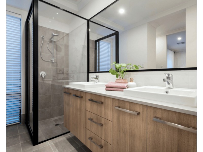 21 Glamorgan Loop, Ellenbrook WA 6069