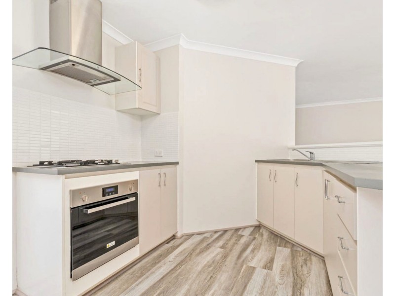 15 Lithgow Drive, Clarkson WA 6030