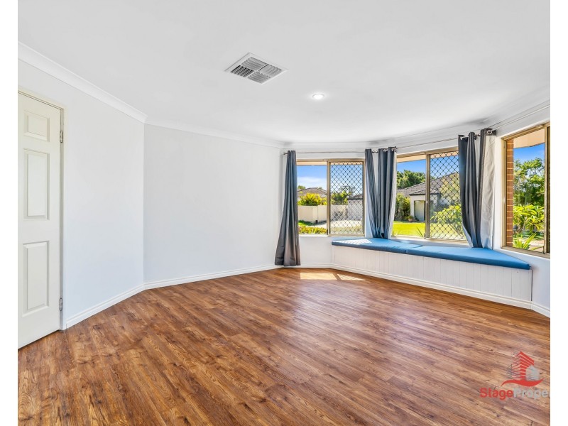 18 Lakehurst Way, Atwell WA 6164