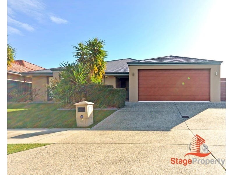 8 Gleeson Entrance, Aveley WA 6069