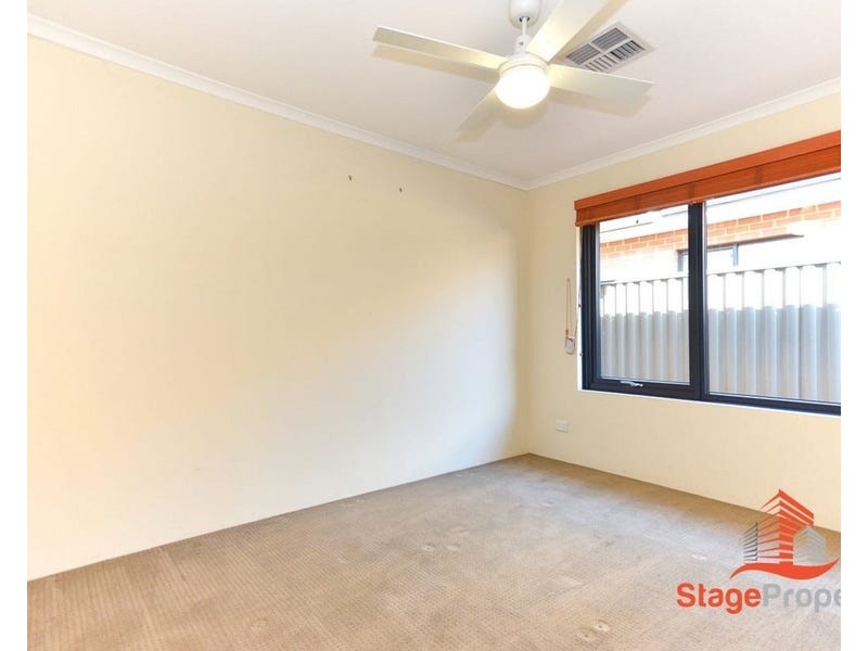 8 Gleeson Entrance, Aveley WA 6069