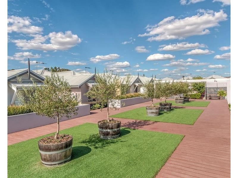 13/12 Loder Way, South Guildford WA 6055