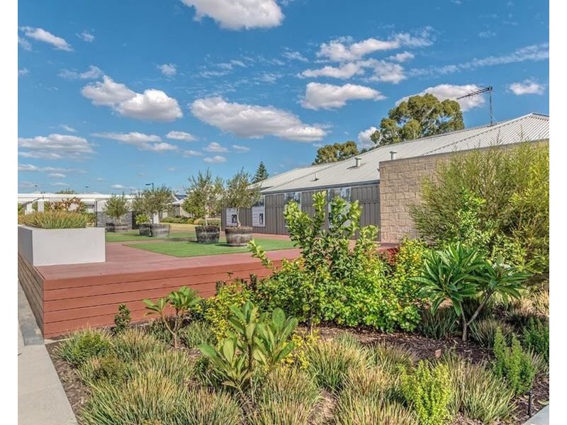 13/12 Loder Way, South Guildford WA 6055