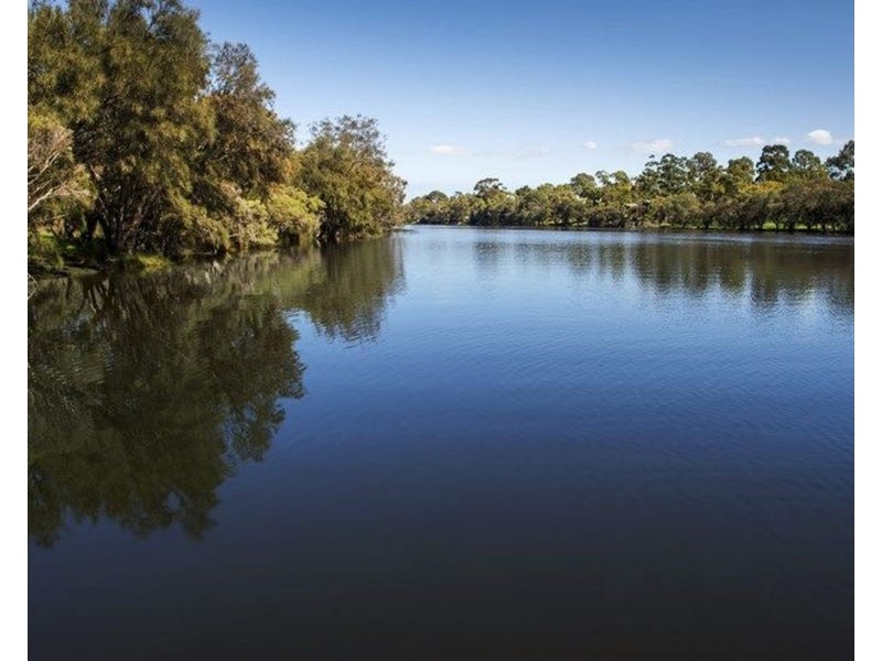 13/12 Loder Way, South Guildford WA 6055