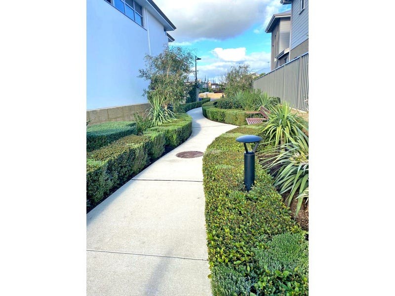 13/12 Loder Way, South Guildford WA 6055