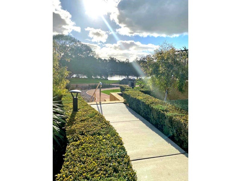 13/12 Loder Way, South Guildford WA 6055