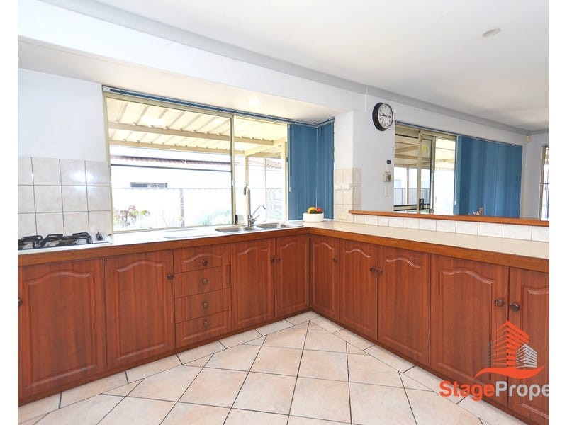 34 Fern Leaf Court, Leeming WA 6149