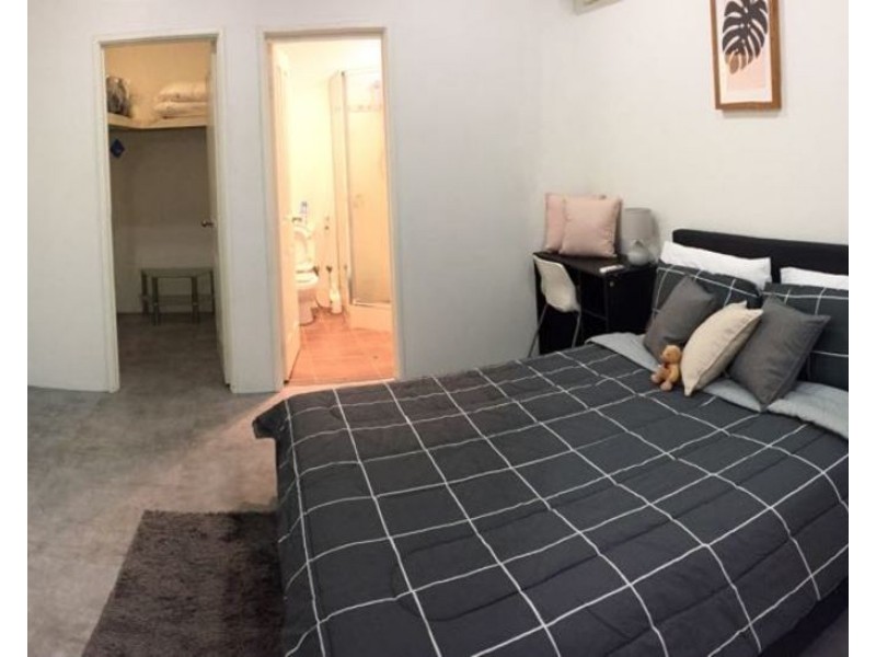 2/12 Dotterel Way, East Cannington WA 6107