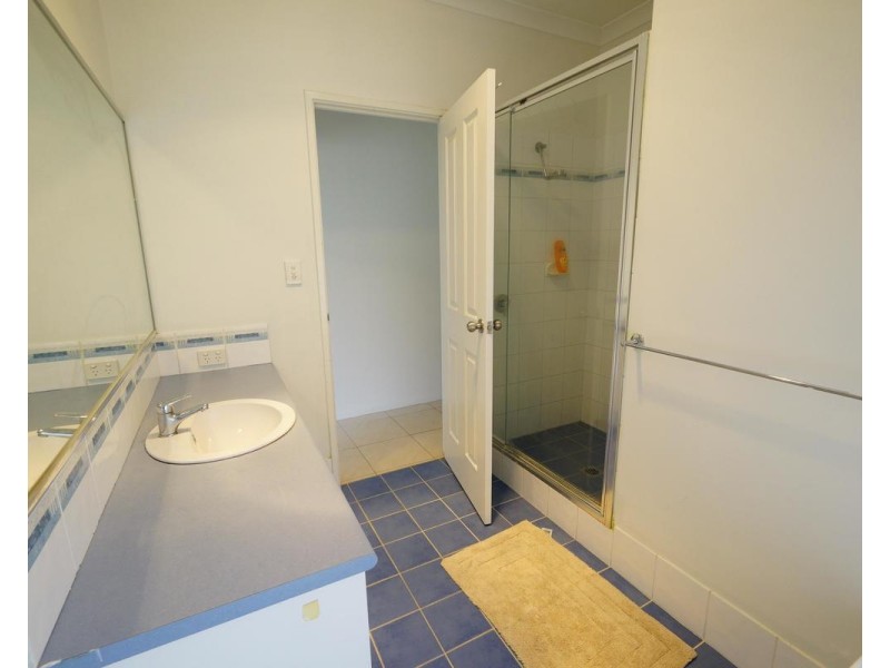 2/12 Dotterel Way, East Cannington WA 6107