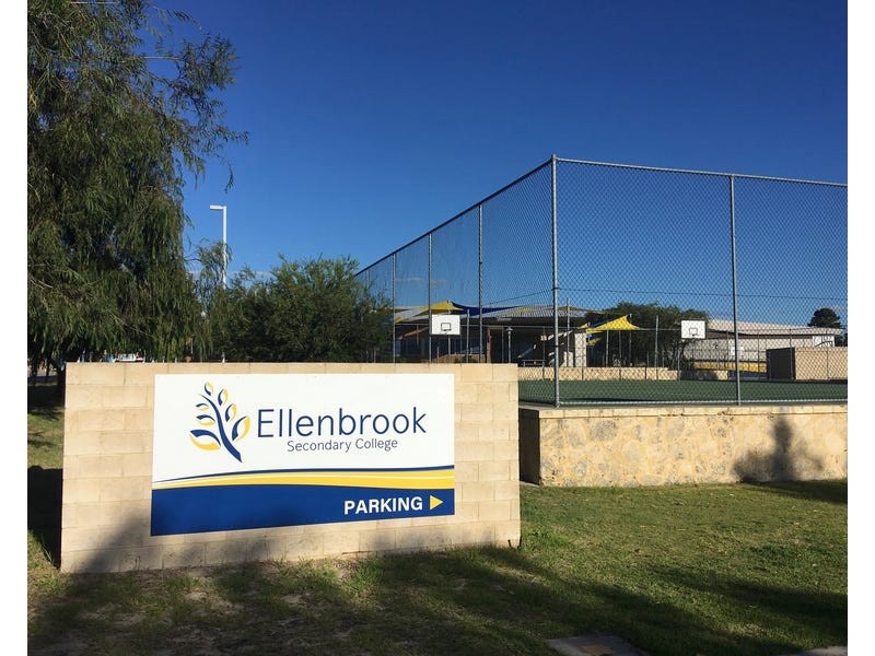 21 Glamorgan Loop, Ellenbrook WA 6069