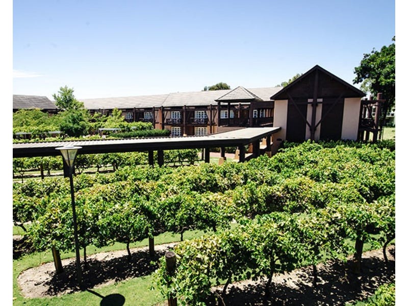 21 Glamorgan Loop, Ellenbrook WA 6069