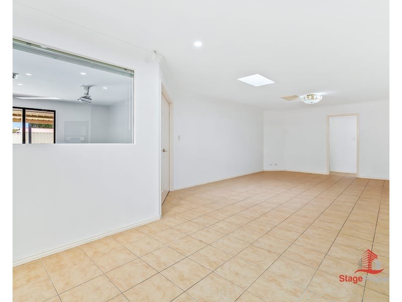 14 Gentle Circle, South Guildford WA 6055