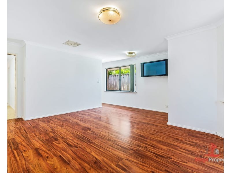 14 Gentle Circle, South Guildford WA 6055