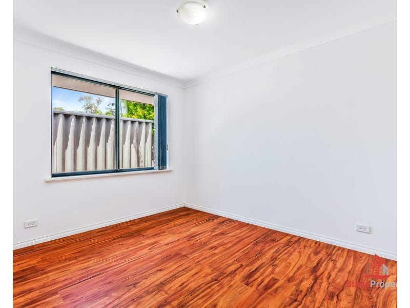 14 Gentle Circle, South Guildford WA 6055