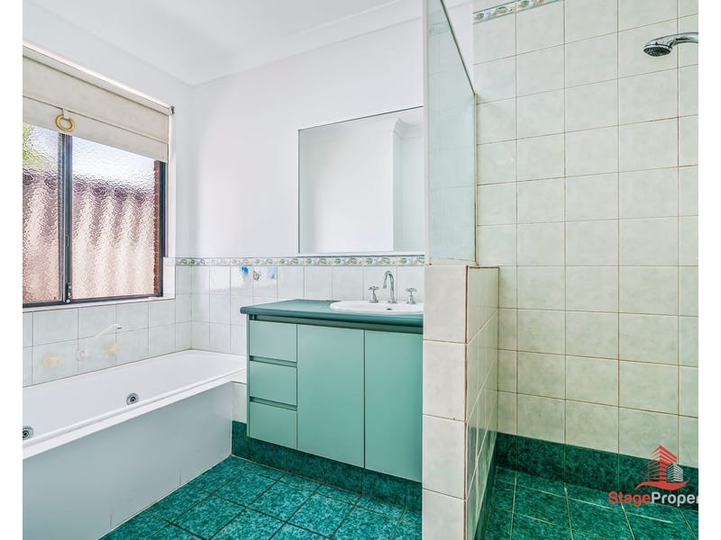 14 Gentle Circle, South Guildford WA 6055