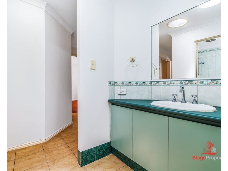 14 Gentle Circle, South Guildford WA 6055